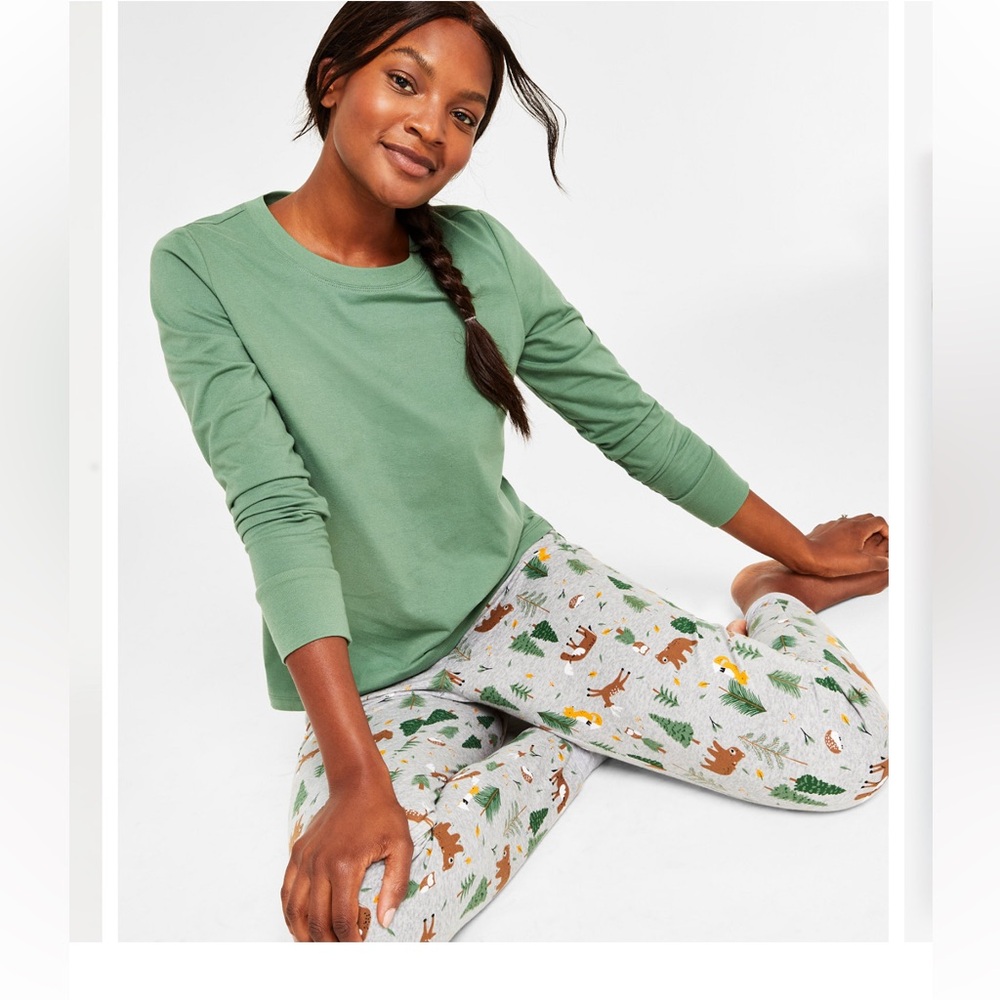 Women's Mix It Forest Pajamas Set - NWT Large
